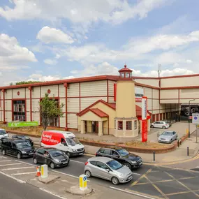 Bild von Shurgard Self Storage Neasden