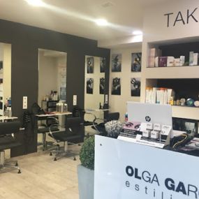 olga_garcia_salon.png