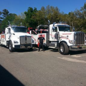 Southern Wrecker & Recovery has provided professional Light, Medium and Heavy duty towing to Jacksonville, St. Augustine and the surrounding area for over 15 years. Our team is customer-focused and fully certified to meet the highest expectations of our valued customers. We strive to provide the best service in the industry through our cutting edge equipment and distinguished operators. All of our towing and recovery services are available 24 hours a day, seven days a week.
