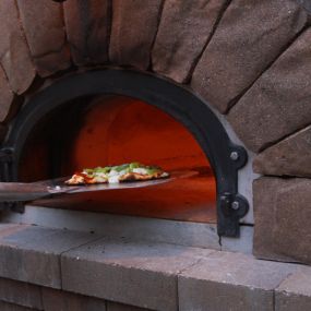 If your outdoor aspirations of your landscape space include a pizza oven, Spear’s Landscape is there. We will work with you to make them become a reality!