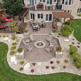 At Spear's Landscape, we understand the importance of every hardscape element and the impact it will have on your project. As a commercial and residential landscaper, our team is dedicated to quality and superior service.