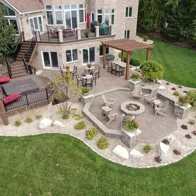 The great thing about having outdoor space is the flexibility to create things in your backyard. You can go as small or as large, as simple or as complex as your want in order to meet your family's needs. Spear's Landscape can help you design and plan the outdoor kitchen of your dreams today!