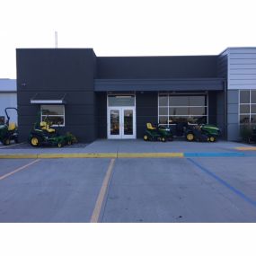 Store Entrance at RDO Equipment Co. in Washburn, ND