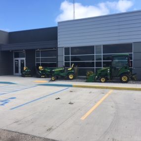 Store Entrance at RDO Equipment Co. in Washburn, ND