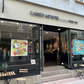 Carré d’artistes est un réseau de plus de 30 galeries d’art en France et à l’international ainsi qu’une galerie en ligne. Venez admirer les œuvres de nos artistes dans la galerie la plus proche de chez vous.