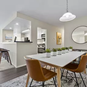 Bild von Cardinal Forest Apartments