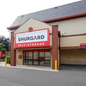 Bild von Shurgard Self Storage Putney