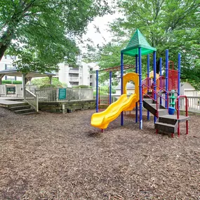 Bild von Wood Creek at Roswell Apartments