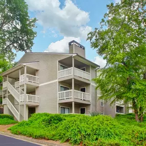 Bild von Wood Creek at Roswell Apartments