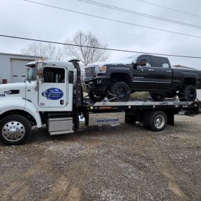 Break down? Call now for a towing service!