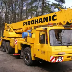 Bild von AUTOSLUŽBY – Pirohanič
