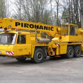 Bild von AUTOSLUŽBY – Pirohanič