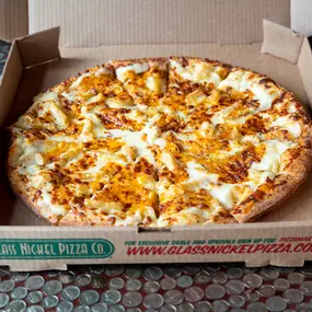 Bild von Glass Nickel Pizza Co. Menasha-Neenah