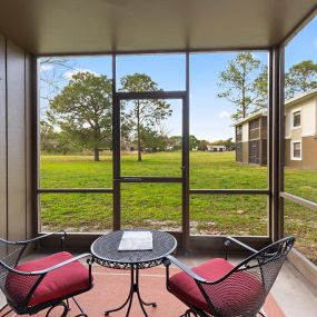 Charming screen-in patio