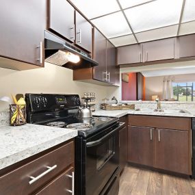 Roomy kitchen with lots of storage