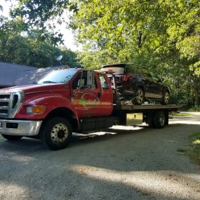 Looking for a trustworthy towing company? Call us!