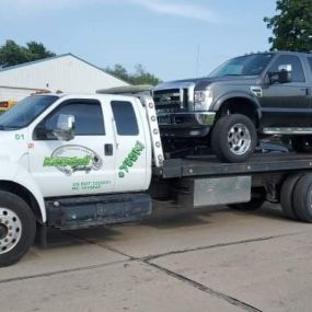 Looking for a trustworthy towing company? Call us!