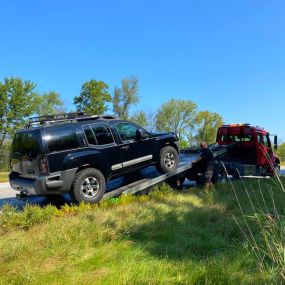 Looking for a trustworthy towing company? Call us!