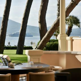 Restaurant La Terrasse, face à la mer Méditerranée