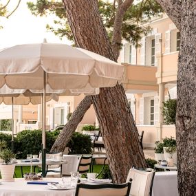 Restaurant La Terrasse, face à la mer Méditerranée