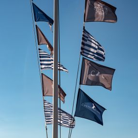 Cheval Blanc St-Tropez - drapeaux Bleu Riviera