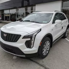 2021 Cadillac XT4 AWD Premium Luxury in Crystal White