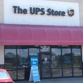 The UPS Store Front