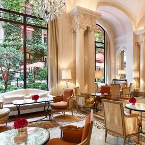 Hôtel Plaza Athénée, Paris