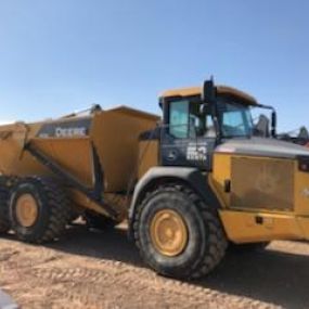 John Deere Articulated Dump Truck