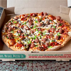 Bild von Glass Nickel Pizza Co. Sun Prairie