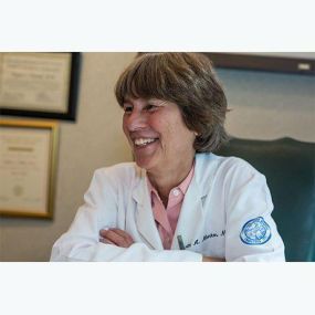 Faith Menken, MD is a General Surgeon serving New York, NY