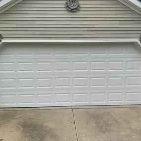 Residential Single-Car Garage Doors