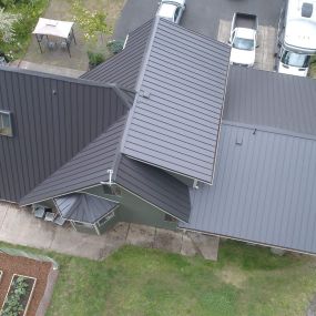 Easy lock standing seam metal roof