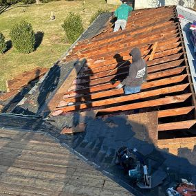 Bild von Rivera Roofing & Remodeling LLC