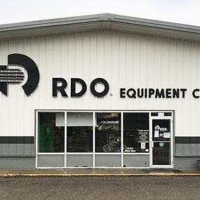 Store Entrance at RDO Equipment Co. in Kindred, ND