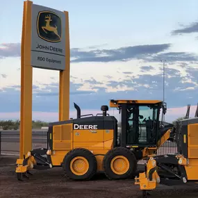 John Deere Construction sign