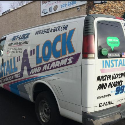 Logo da Install-A-Lock