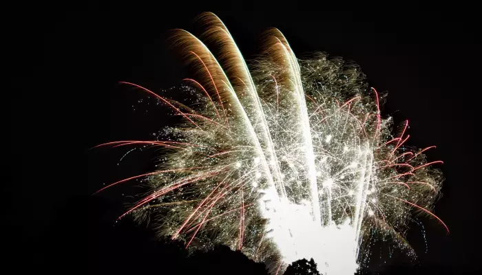 Fuegos artificiales en Mertesdorf